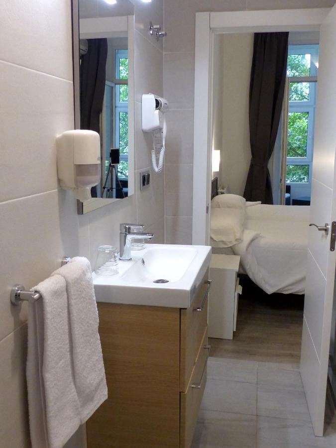 Pension Donostiarra San Sebastian Bagian luar foto