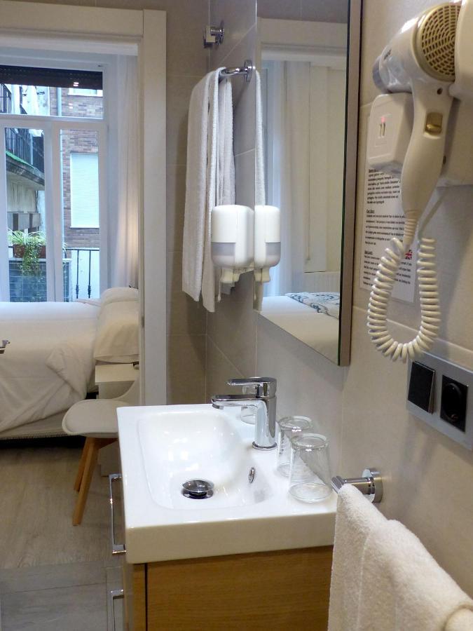 Pension Donostiarra San Sebastian Bagian luar foto