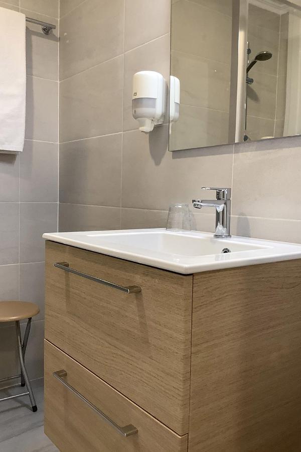 Pension Donostiarra San Sebastian Bagian luar foto