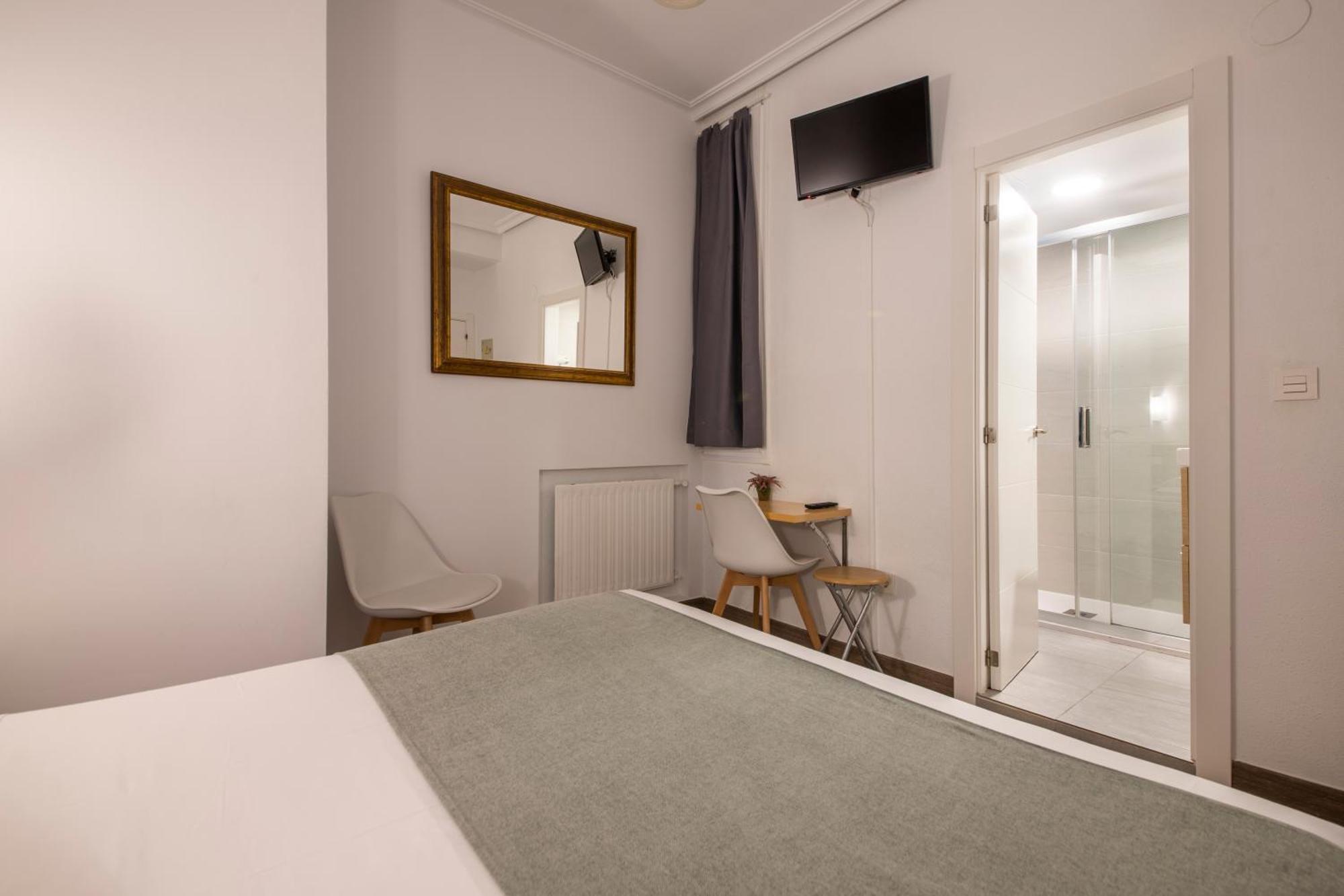 Pension Donostiarra San Sebastian Bagian luar foto