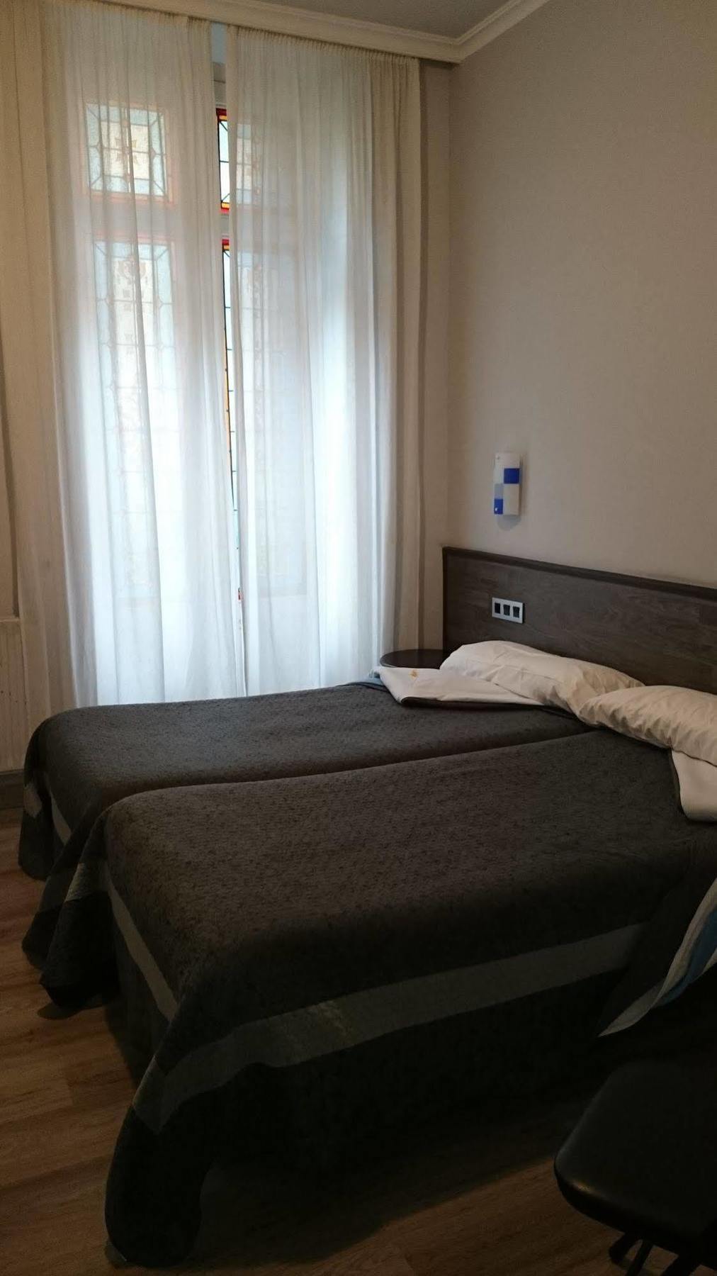 Pension Donostiarra San Sebastian Bagian luar foto