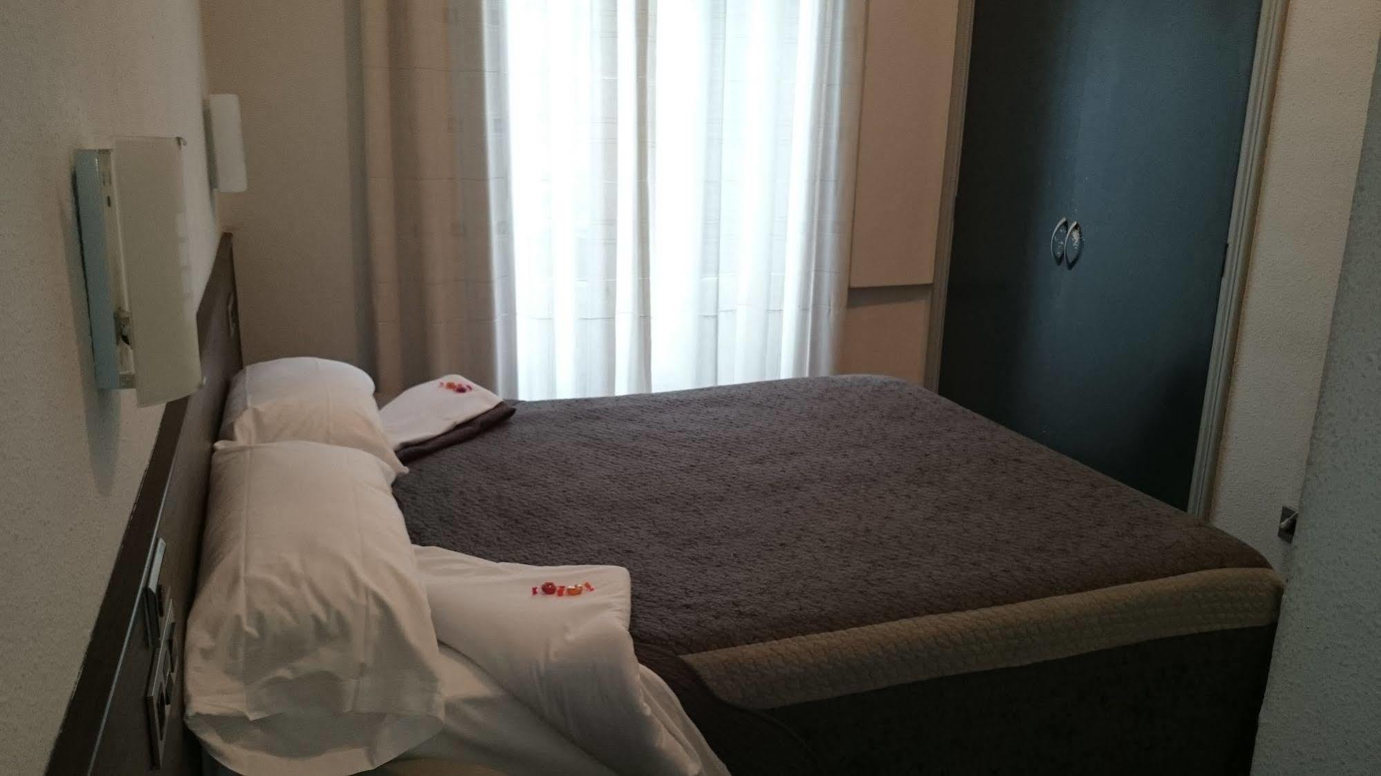 Pension Donostiarra San Sebastian Bagian luar foto